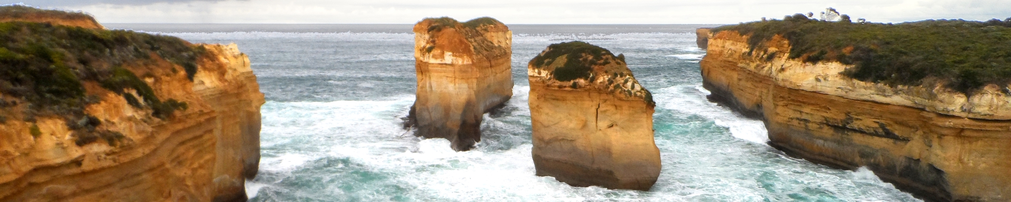 great ocean road rock pillars